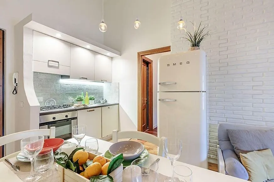 Apartment J-Home Lucca
