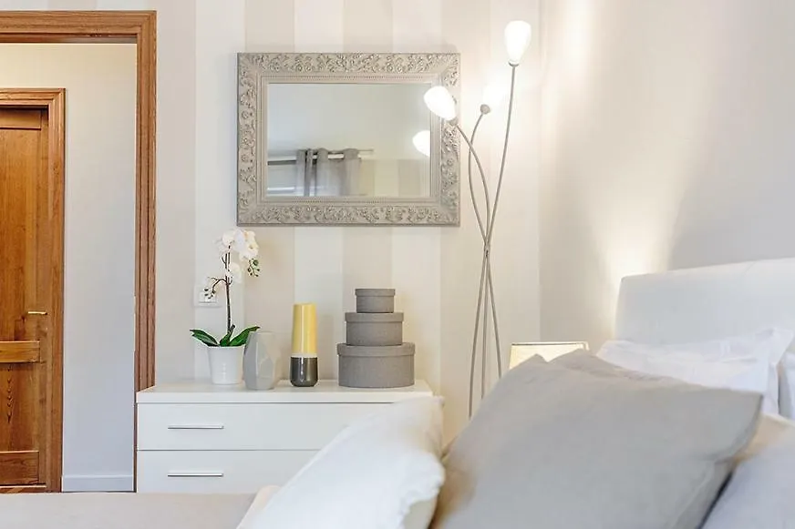 Apartment J-Home Lucca Italy