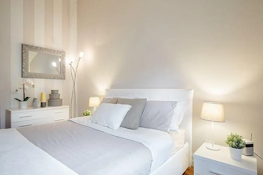 J-Home Lucca Apartment