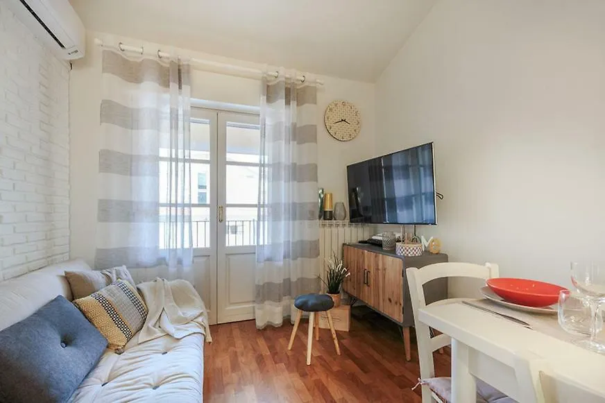 Apartment J-Home Lucca